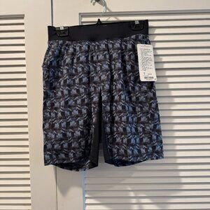 Small Lululemon T.H.E. short 9'inch lined